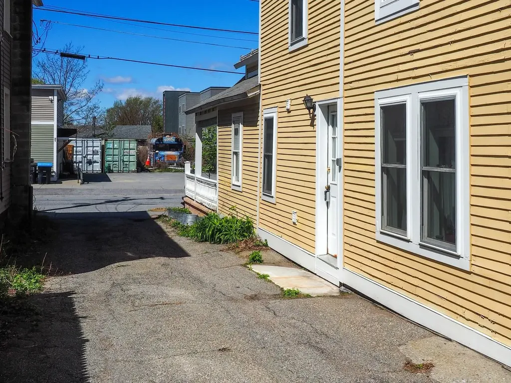 26 Bright Street Burlington VT 05401