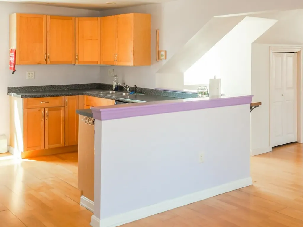 26 Bright Street Burlington VT 05401