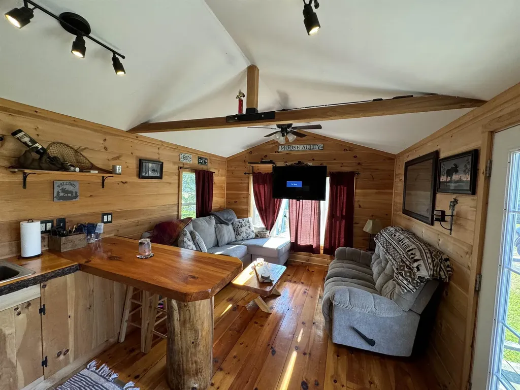 13 Darwin Drive Stewartstown NH 03597