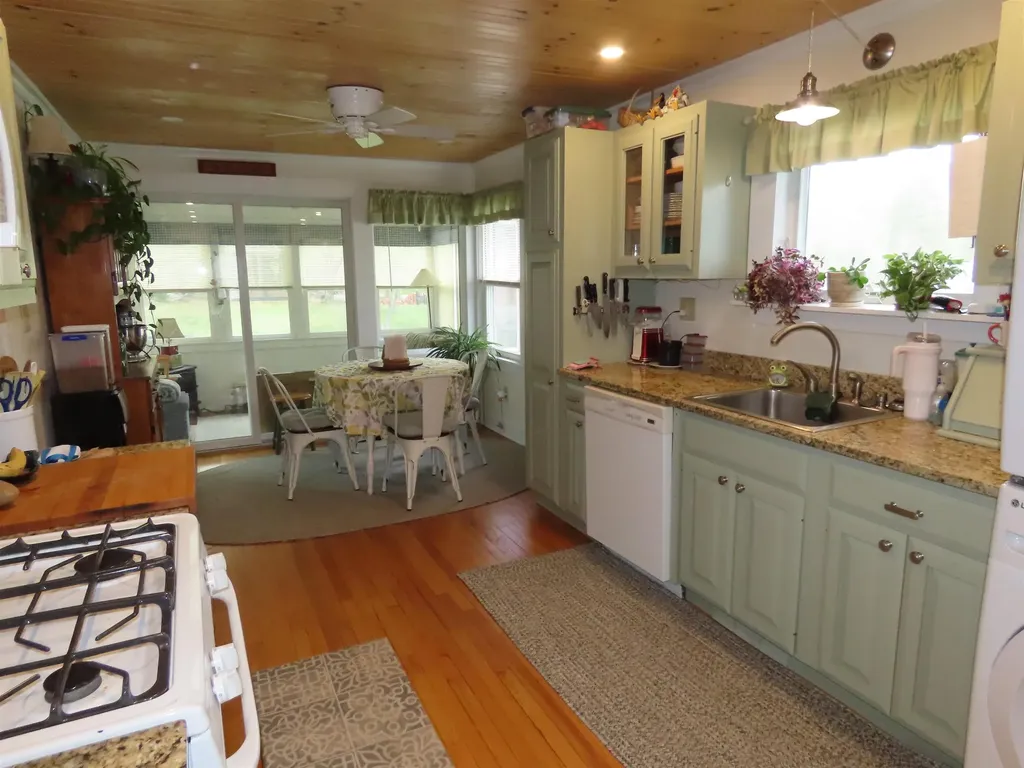 86 Mill Road Stamford VT 05352