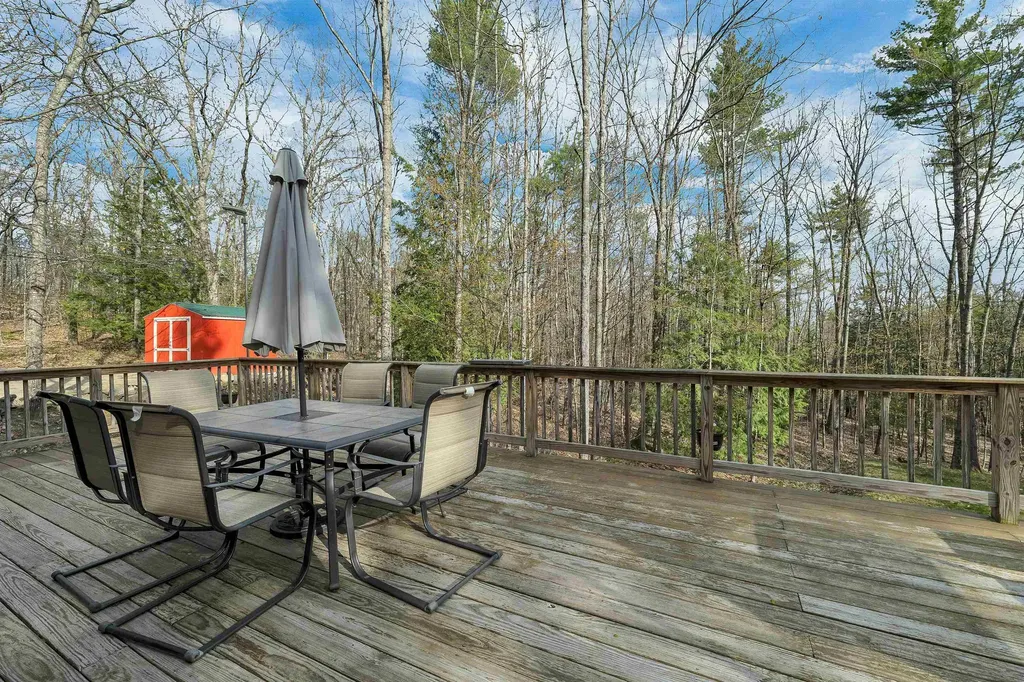 284 Hemp Hill Road Alexandria NH 03222