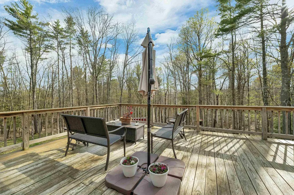 284 Hemp Hill Road Alexandria NH 03222