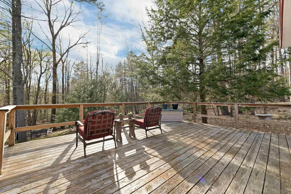 284 Hemp Hill Road Alexandria NH 03222
