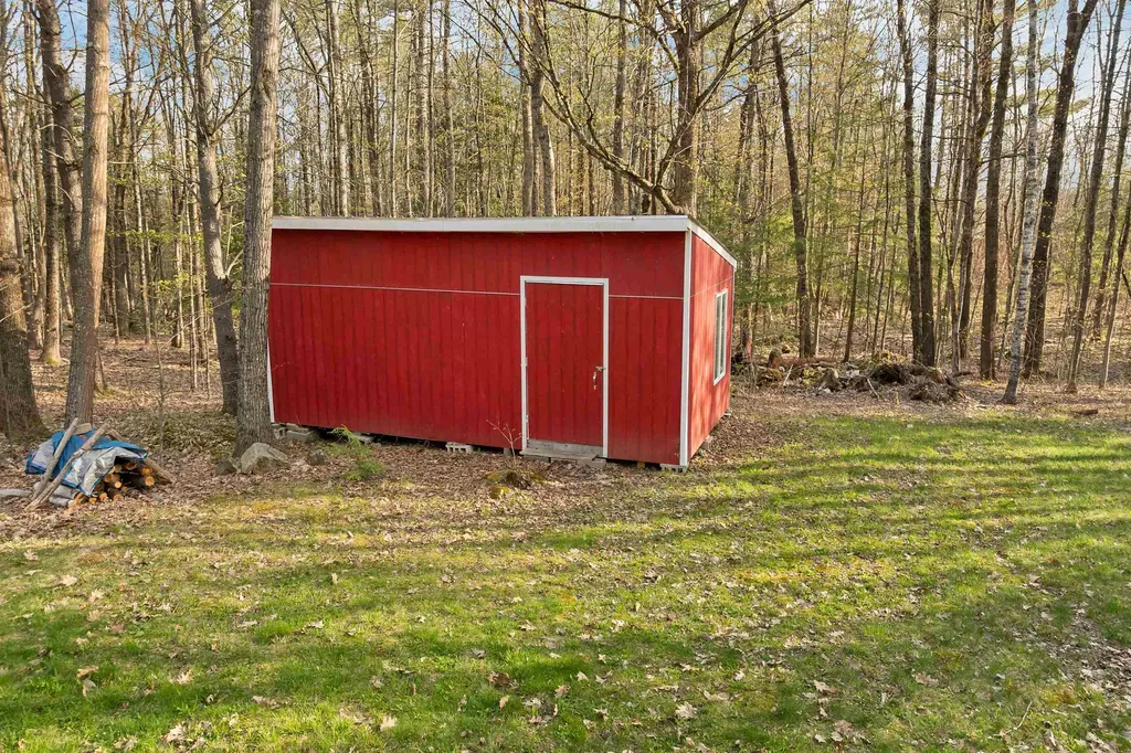 284 Hemp Hill Road Alexandria NH 03222
