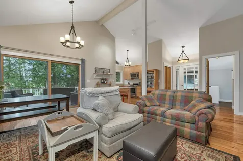 7 Turnbuckle Lane Grantham NH 03753