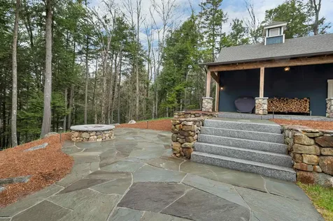 7 Turnbuckle Lane Grantham NH 03753