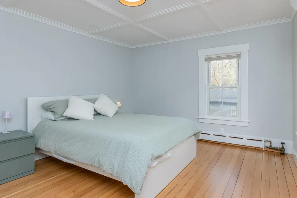 135 Main Street Meredith NH 03253