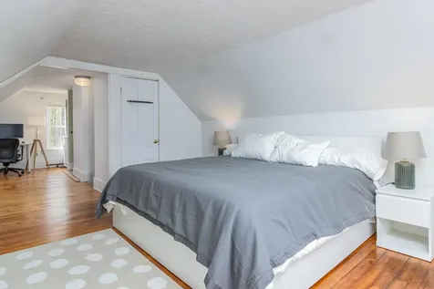 135 Main Street Meredith NH 03253