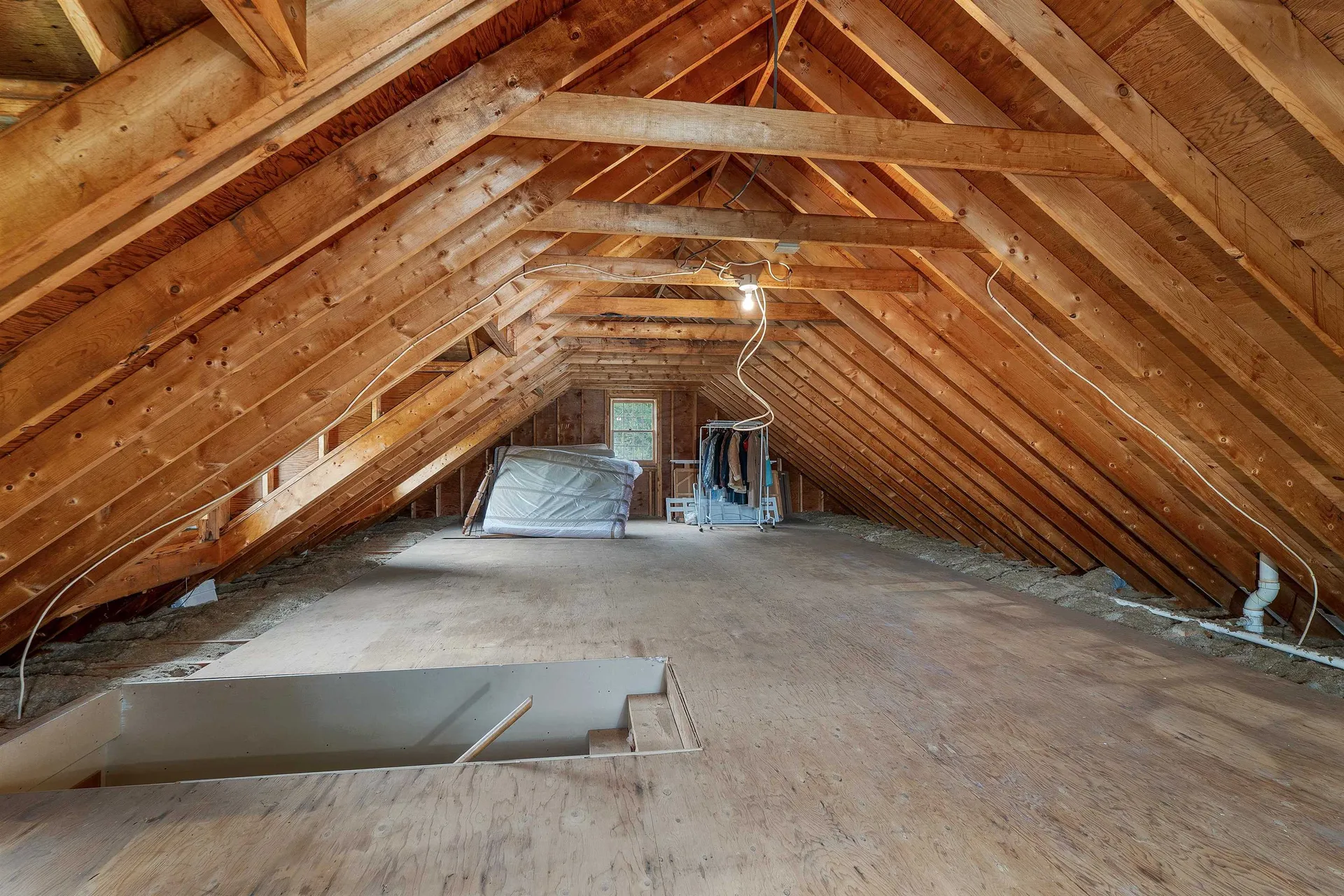 19 Poliquin Drive Nashua NH 03062