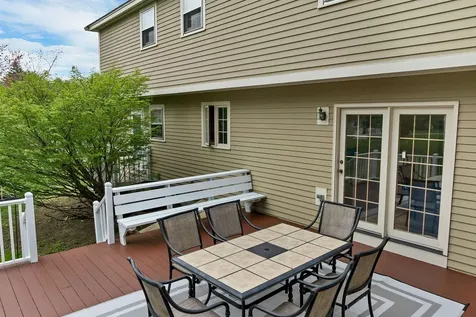 19 Poliquin Drive Nashua NH 03062