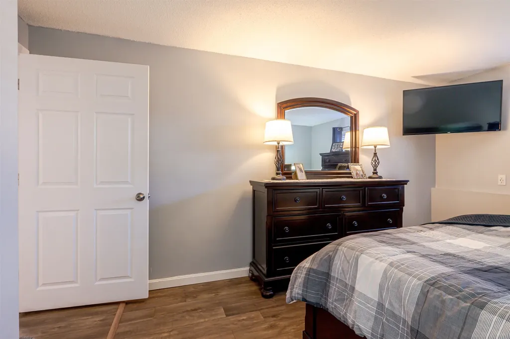 12 E Side Drive Concord NH 03301