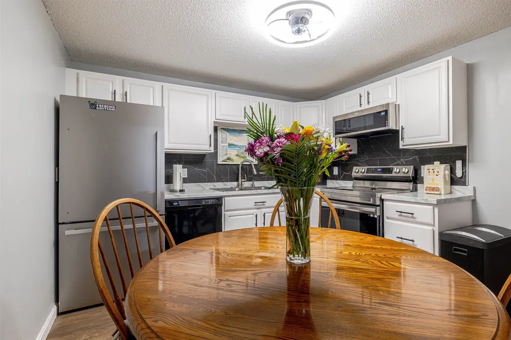 12 E Side Drive Concord NH 03301