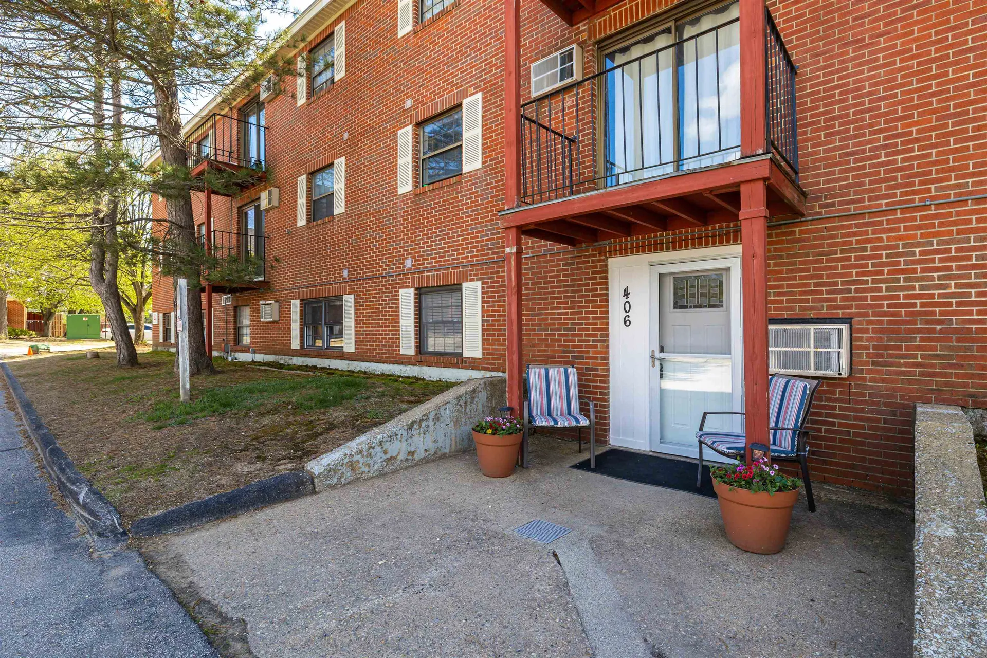 12 E Side Drive Concord NH 03301