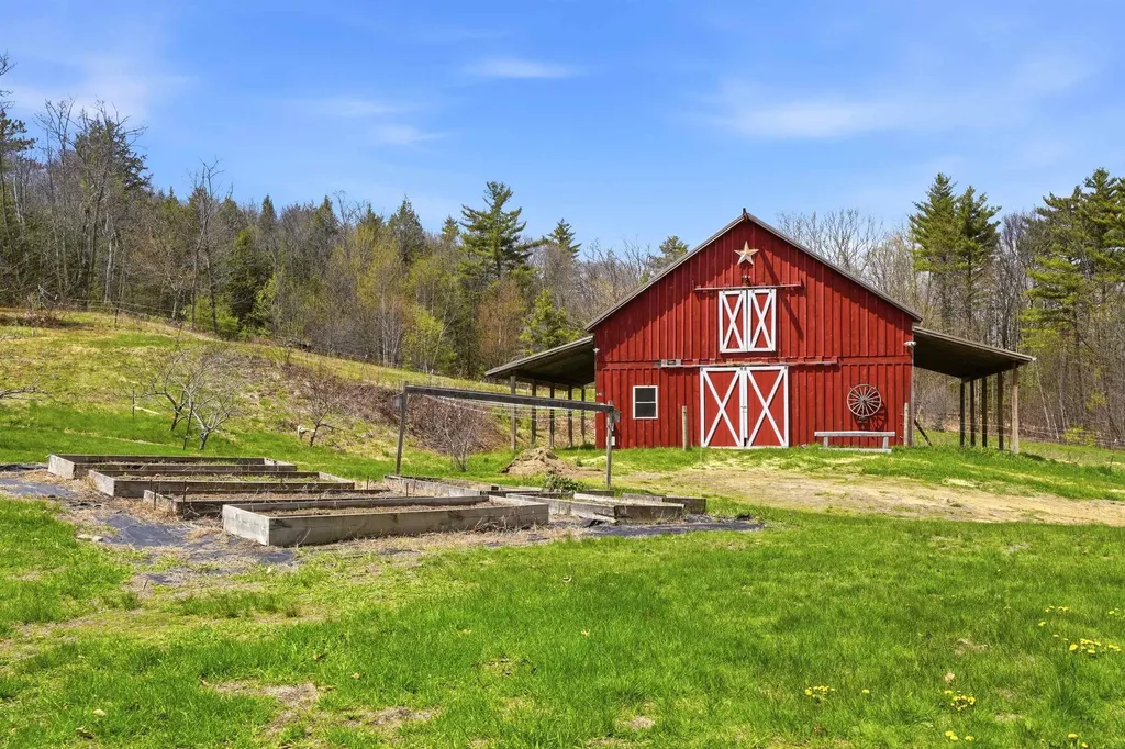 167 Rand Road Northfield NH 03276