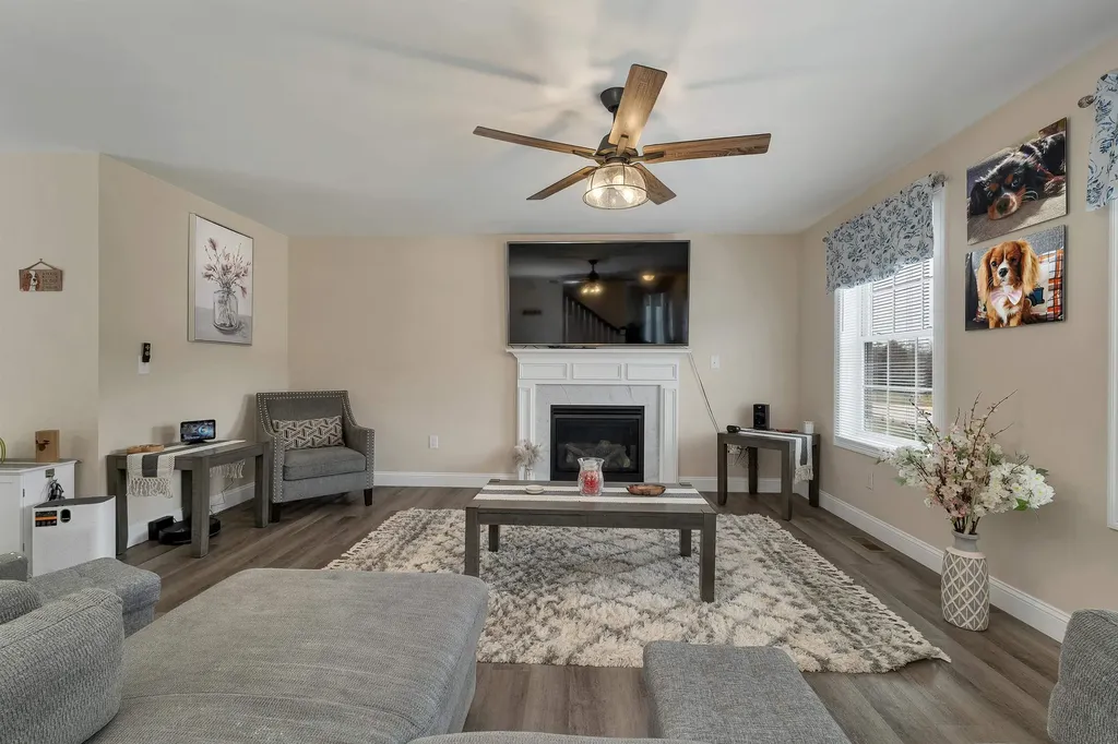 73 Bailey Drive Pittsfield NH 03263