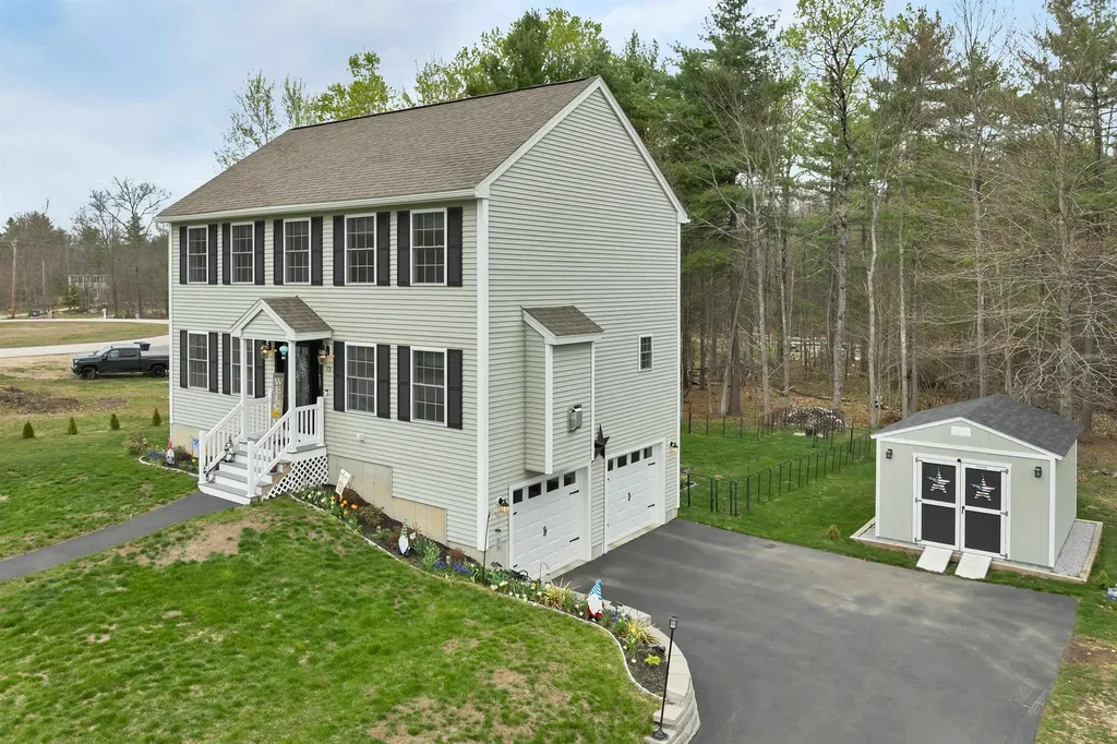 73 Bailey Drive Pittsfield NH 03263
