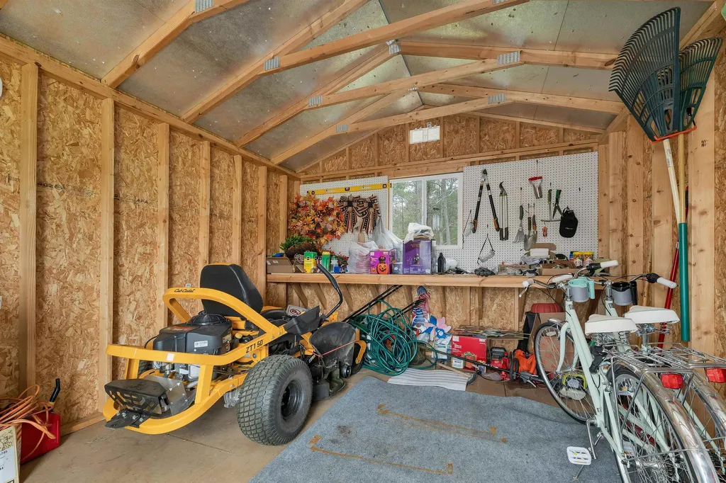 73 Bailey Drive Pittsfield NH 03263