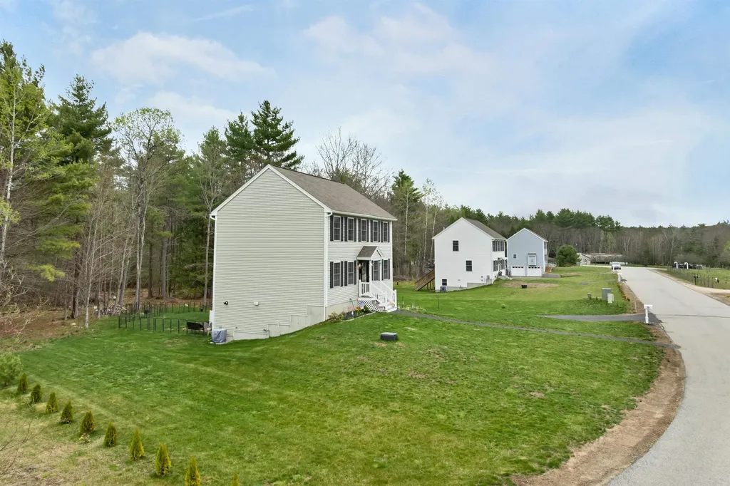 73 Bailey Drive Pittsfield NH 03263