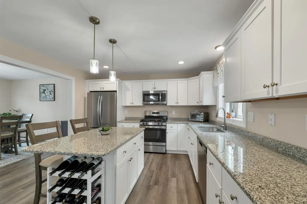 73 Bailey Drive Pittsfield NH 03263