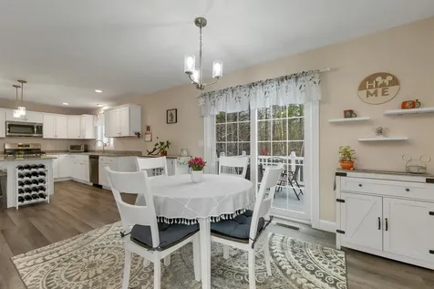 73 Bailey Drive Pittsfield NH 03263