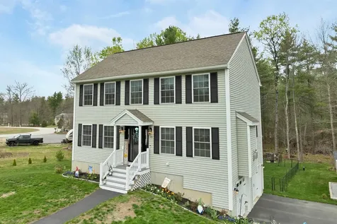 73 Bailey Drive Pittsfield NH 03263