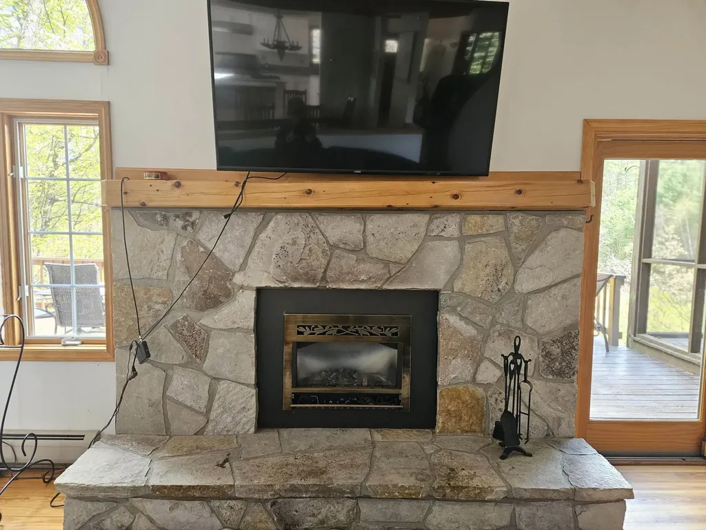 25 Yeaw Road Dover VT 05341