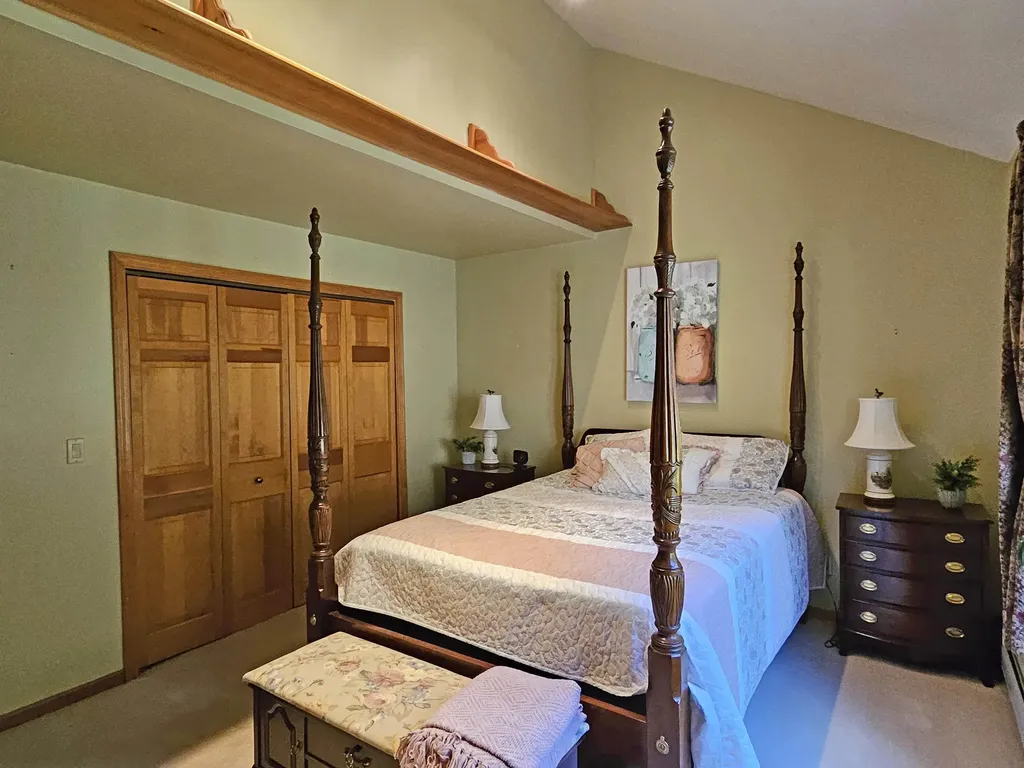 25 Yeaw Road Dover VT 05341