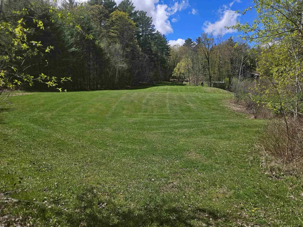 25 Yeaw Road Dover VT 05341