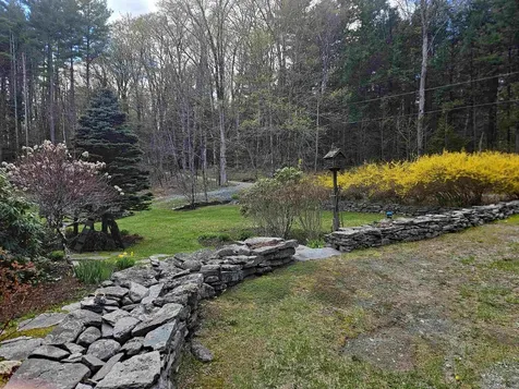 25 Yeaw Road Dover VT 05341