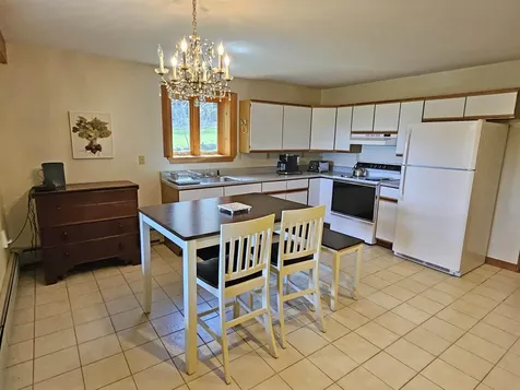25 Yeaw Road Dover VT 05341