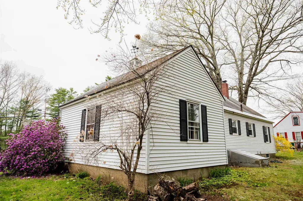 56 Old Dover Road Rochester NH 03867