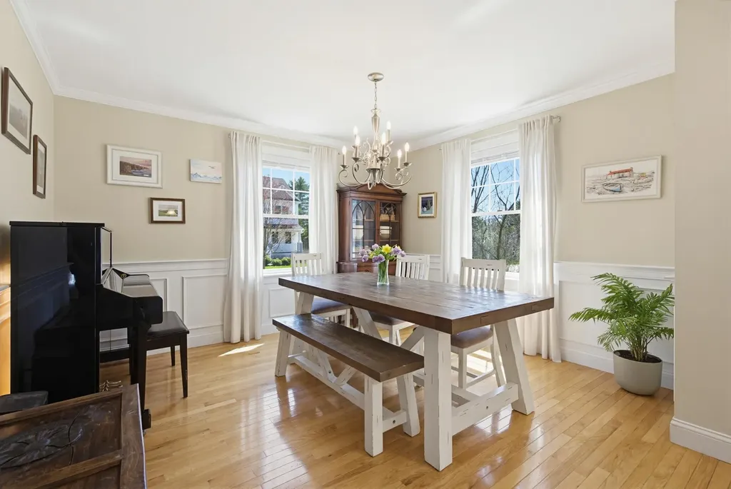18 Schooner Drive Dover NH 03820