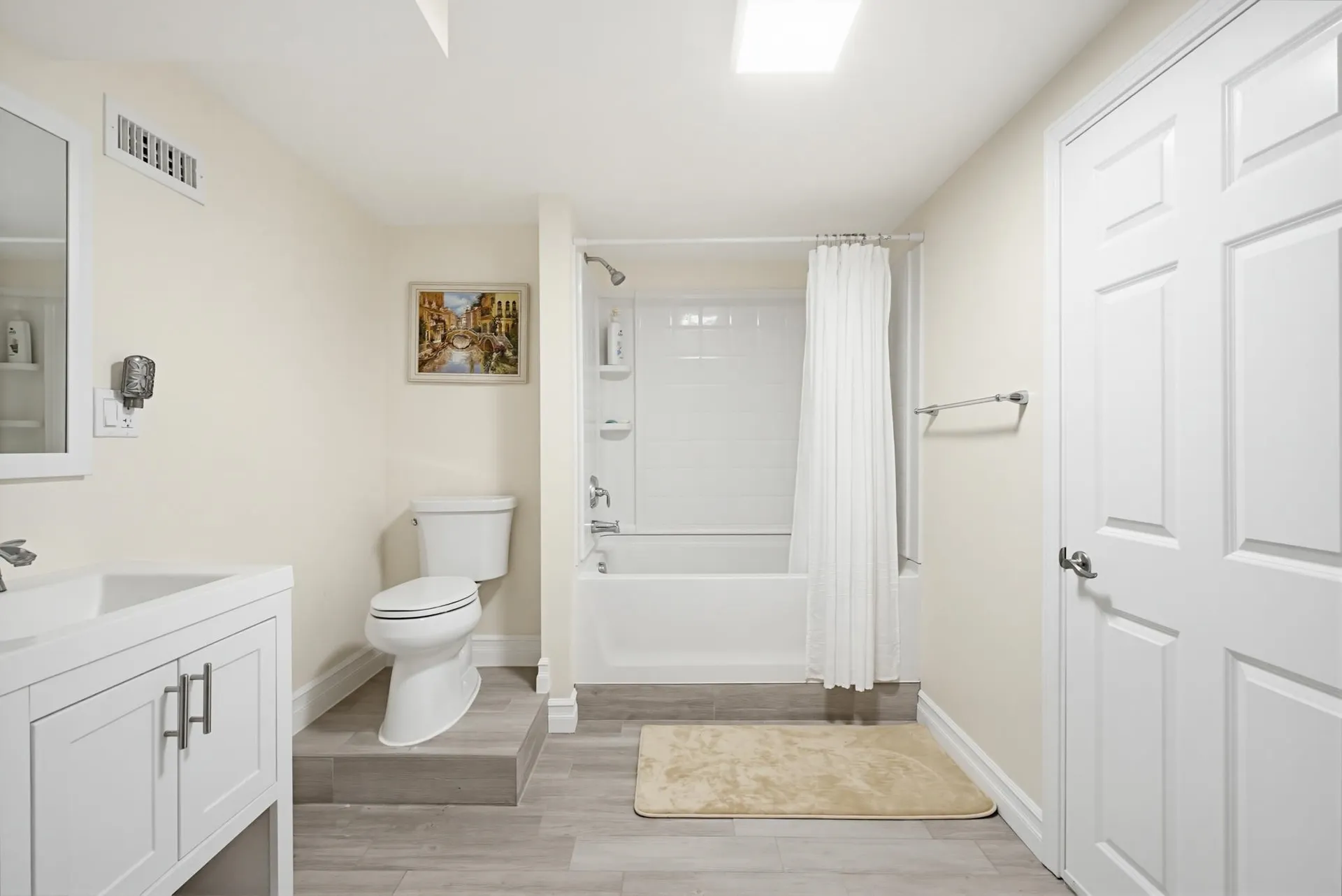 18 Schooner Drive Dover NH 03820