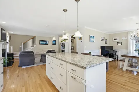 18 Schooner Drive Dover NH 03820