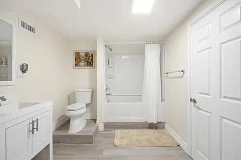 18 Schooner Drive Dover NH 03820