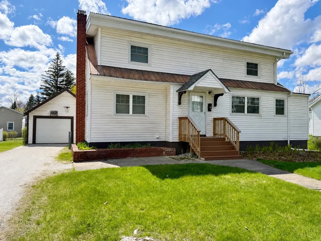 12 Liberty Street Swanton VT 05488