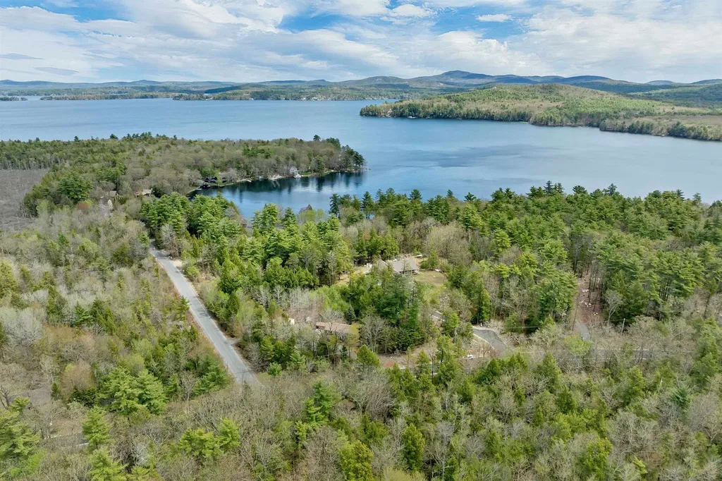 512 Route 11d Alton NH 03810