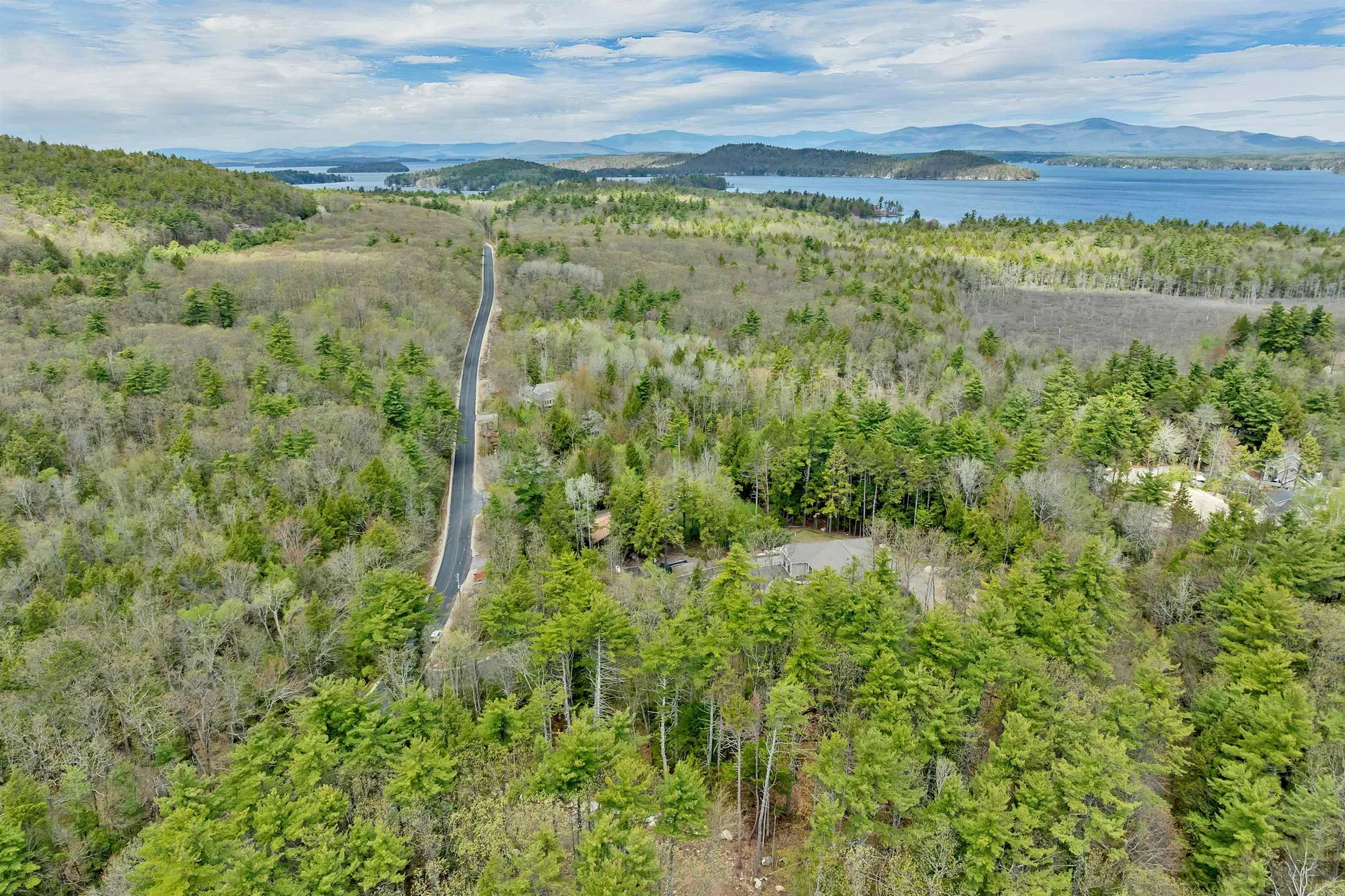 512 Route 11d Alton NH 03810