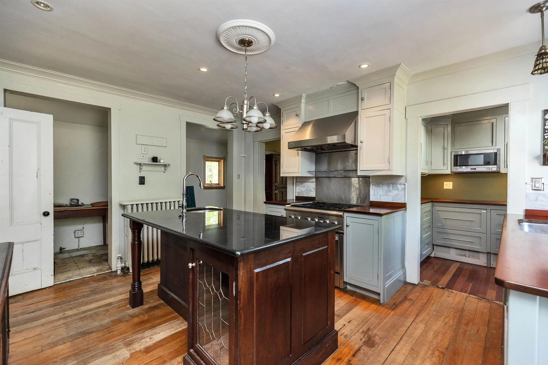 24 Maple Street Milford NH 03055