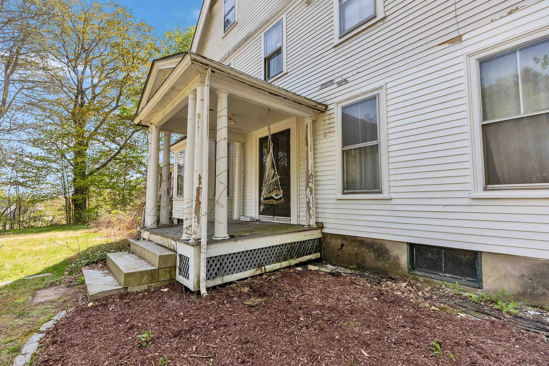 24 Maple Street Milford NH 03055