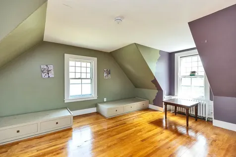 24 Maple Street Milford NH 03055
