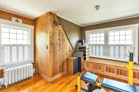 24 Maple Street Milford NH 03055