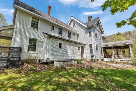 24 Maple Street Milford NH 03055