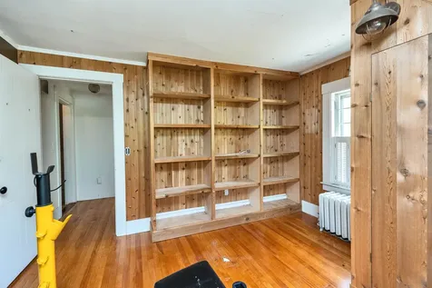 24 Maple Street Milford NH 03055