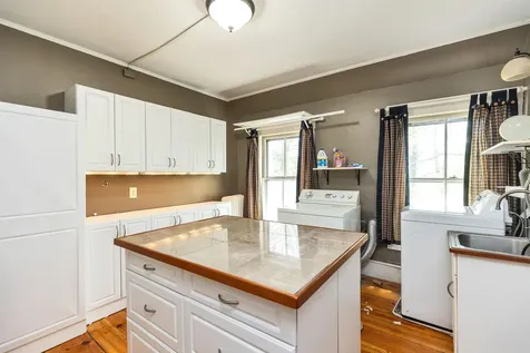 24 Maple Street Milford NH 03055