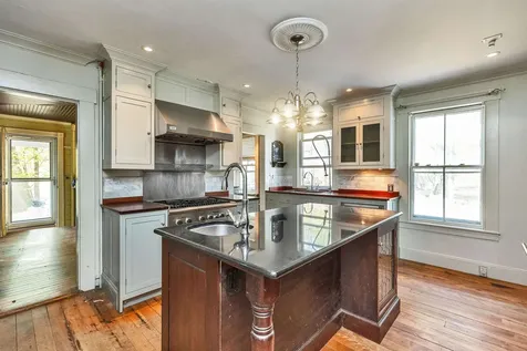 24 Maple Street Milford NH 03055
