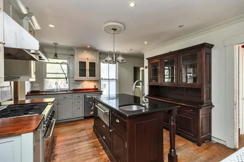 24 Maple Street Milford NH 03055