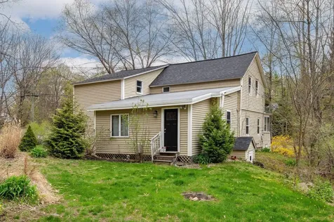 73 Cross Street Farmington NH 03835