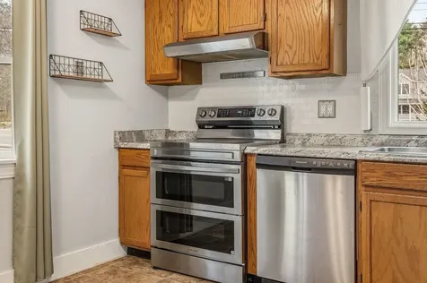 73 Cross Street Farmington NH 03835