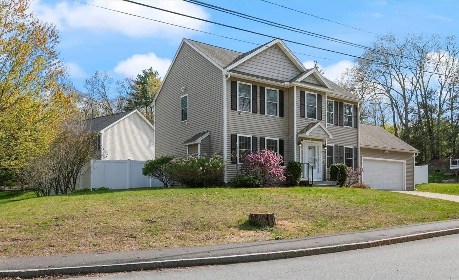 2 Birch Hill Drive Nashua NH 03063